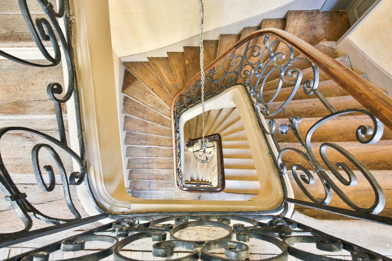 Parc Royal Apartment *