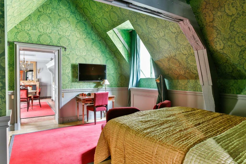 Apartment Parc Royal Paris